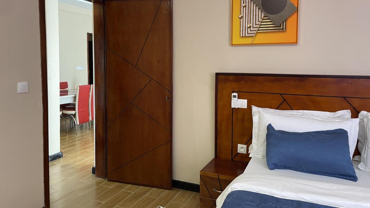 Sky Kenako Hotel Kribi Exterior photo