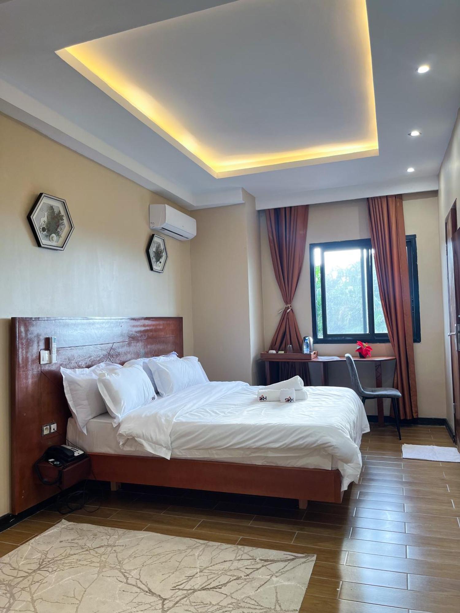 Sky Kenako Hotel Kribi Exterior photo